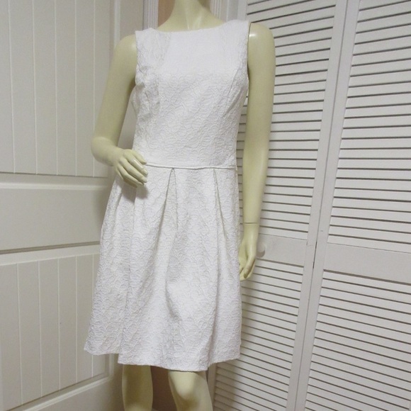 NWT American Living Womens White A-Line Sheath Dress Size 10 Sleeveless Pleated - Picture 2 of 8